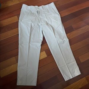 Men’s Perry Ellis khakis